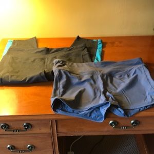 Bundle of 2 exercise clothes size large